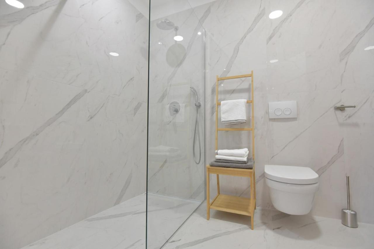 Residence Family Plazina - Place 1 & 2 Petrcane Exterior foto